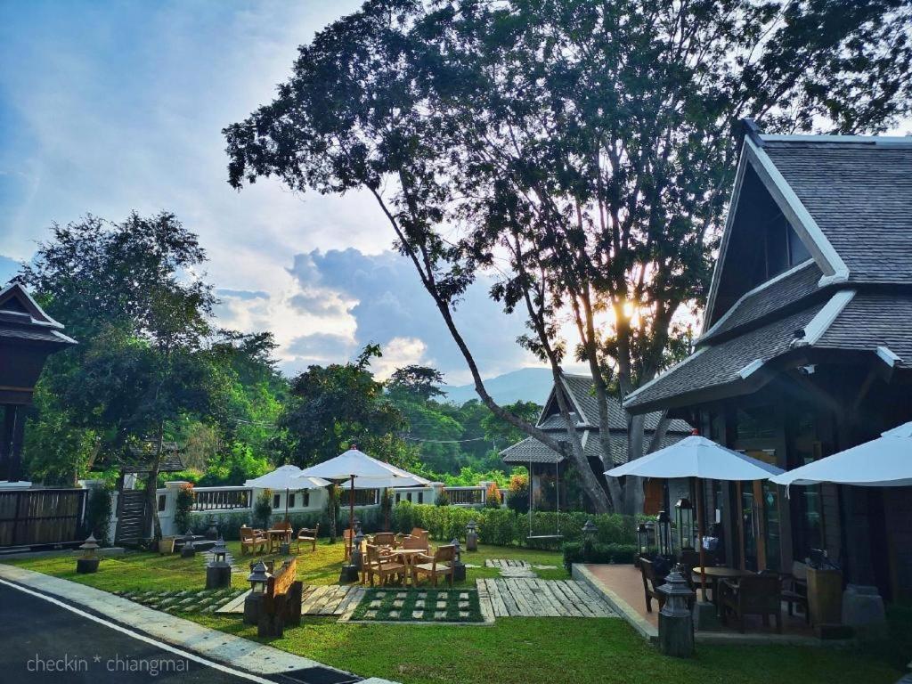 Ruean Racha Hotel Chiang Mai Ngoại thất bức ảnh