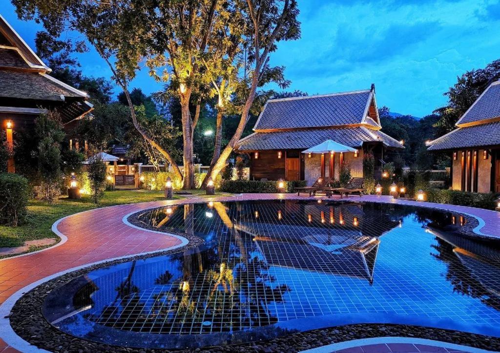 Ruean Racha Hotel Chiang Mai Ngoại thất bức ảnh