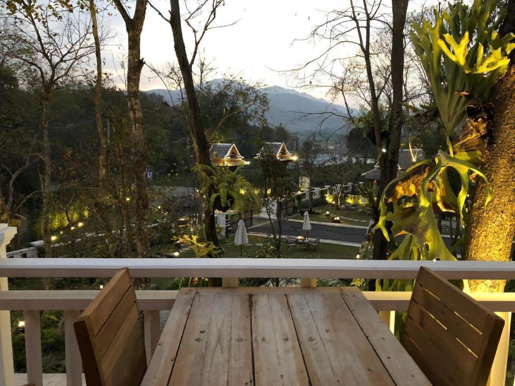 Ruean Racha Hotel Chiang Mai Ngoại thất bức ảnh
